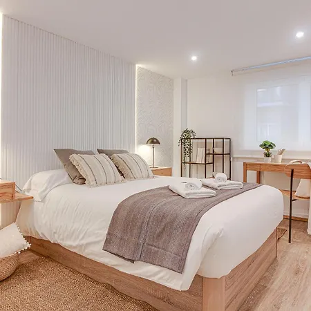 Diseno Con Garaje Gratis By Theblueapartments Com Appartement
