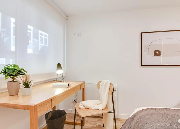 Diseno Con Garaje Gratis By Theblueapartments Com Apartment A Coruna